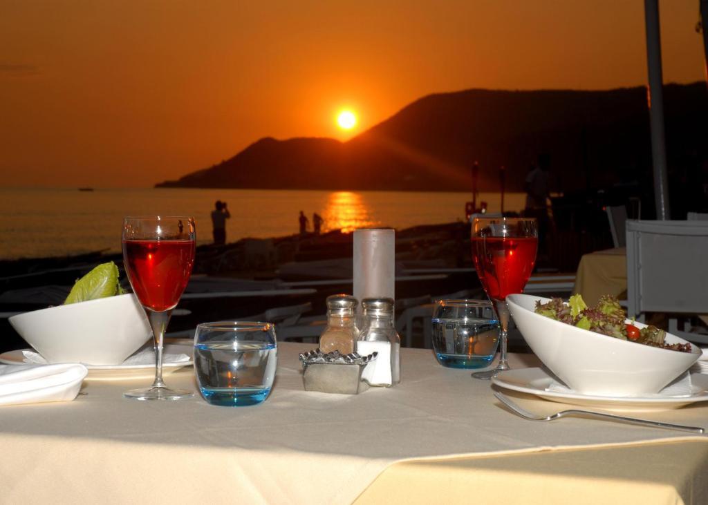 Sunprime Alanya Beach Hotel - Adult Only +16 Eksteriør billede